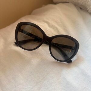 Women's Black Oversized Fashion Sunglasses